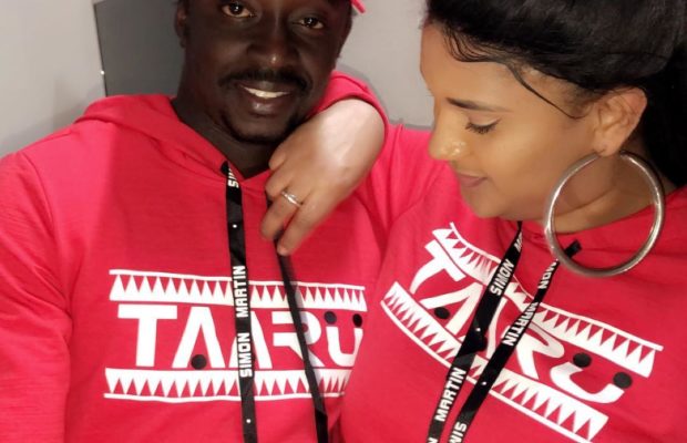 Saint-Valentin : Eva (Pod et Marichou) et son mari activent le mode “Niroowalé” (05 images)
