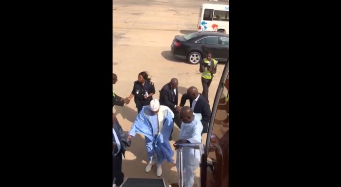 VIDEO- Abdoulaye Wade attendu ce soir à Conakry