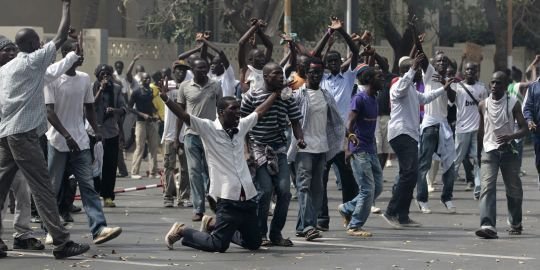 Exclusive vidéo - Photos : La barbarie de la police Sénégalaise