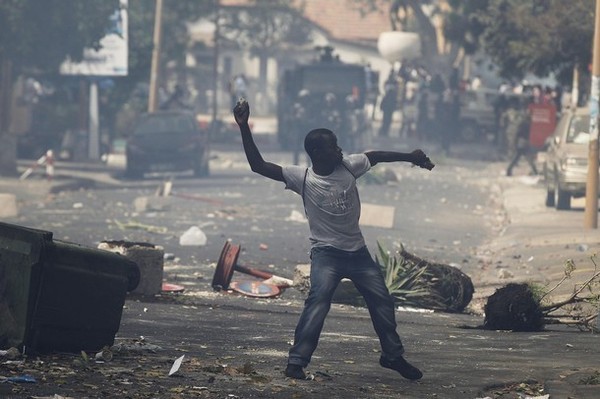 Exclusive vidéo - Photos : La barbarie de la police Sénégalaise