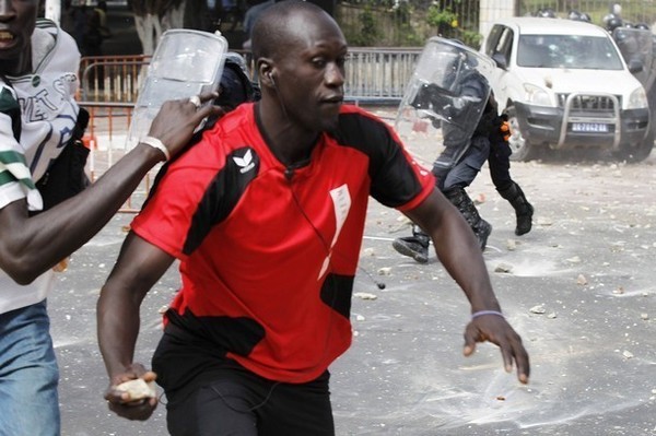 Exclusive vidéo - Photos : La barbarie de la police Sénégalaise