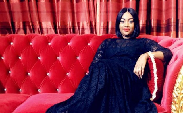 Photos : Kya Aïdara, khalé bonbon, a illuminé la Saint Valentin de Pape Cheikh Diallo Photos : Kya Aïdara, khalé bonbon, a illuminé la Saint Valentin de Pape Cheikh Diallo