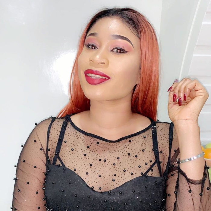 Photos : Aïda Samb sexy dans sa robe noire