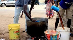 Guédiawaye: Macky distribue du café Touba au meeting