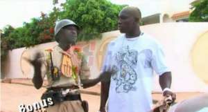 [ VIDEO ] per bu khar et le lutteur Gouye Gui