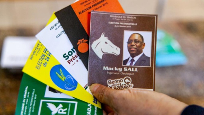 REVUE DE PRESSE AFRIQUE - A la Une : au Sénégal, le camp présidentiel crie victoire REVUE DE PRESSE AFRIQUE - A la Une : au Sénégal, le camp présidentiel crie victoire