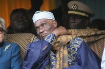 Sénégal : Un président casanier !