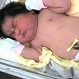 Elle accouche d'un bébé de 7,3 kilos