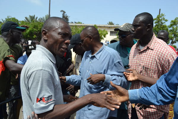 [Video] « Que personne qui est ici ne parte plus voir Abdoulaye Wade », exige Tanor. »