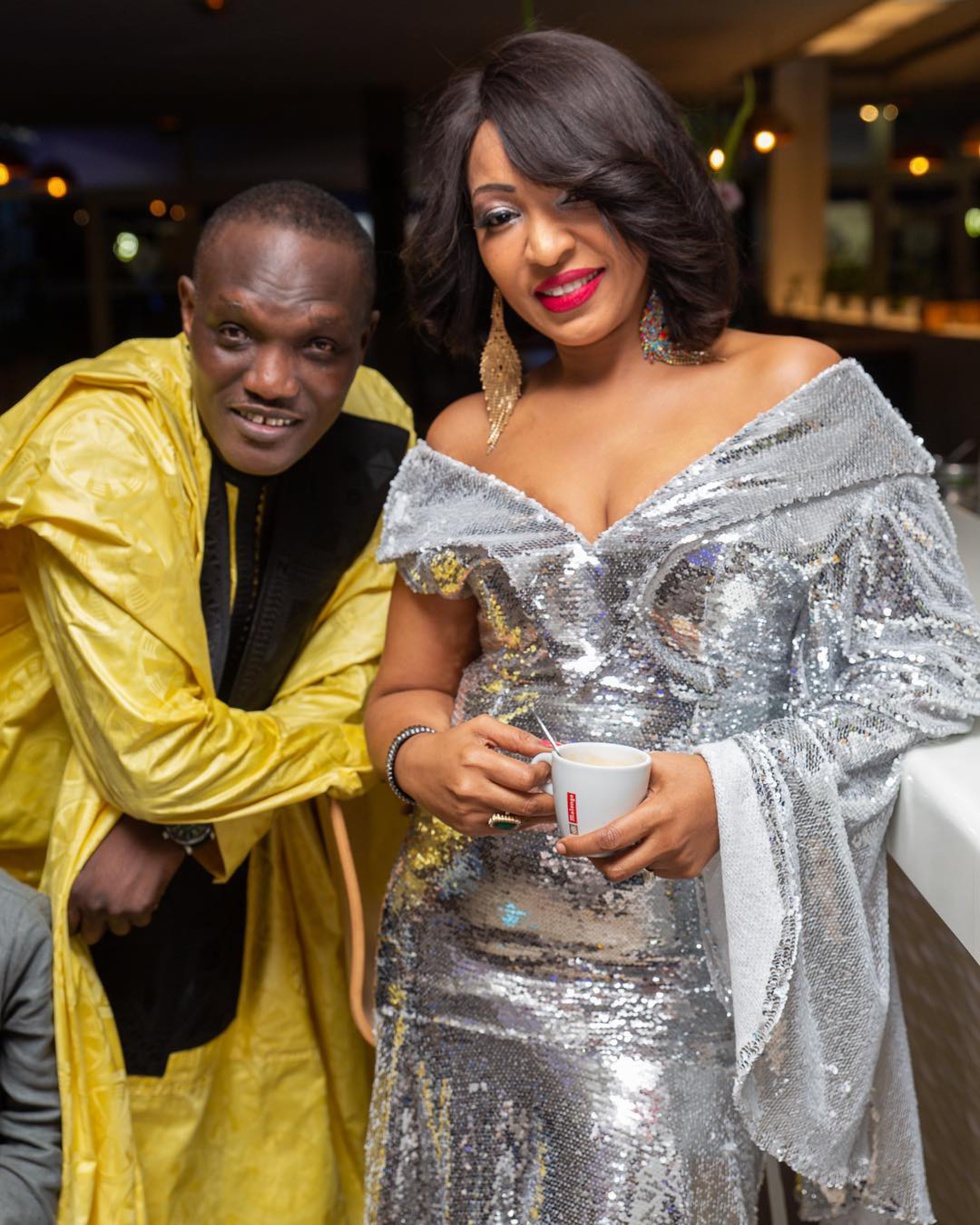 Viviane Chidid pose avec Alioune Mbaye Nder