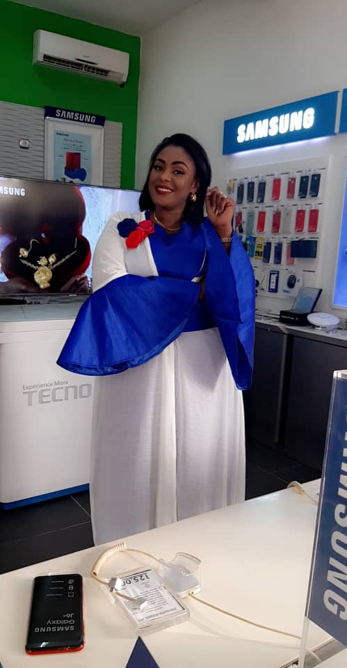 Photos : Adja est-elle devenue la Brand Ambassador de Samsung ?