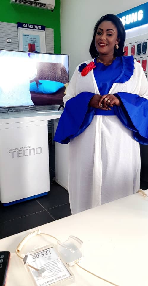 Photos : Adja est-elle devenue la Brand Ambassador de Samsung ?
