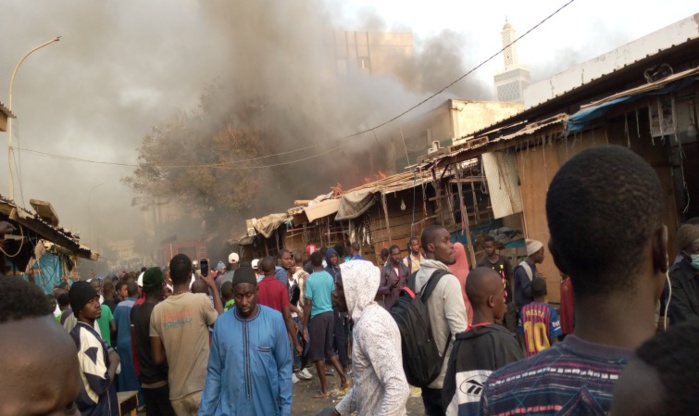Images insoutenables de l’incendie qui a ravagé le marché Petersen