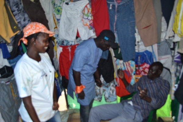 [Photos] Pour l’inscription massive des sénégalais sur les listes électorales : Les jeunes de Rewmi dans les « Loumas »