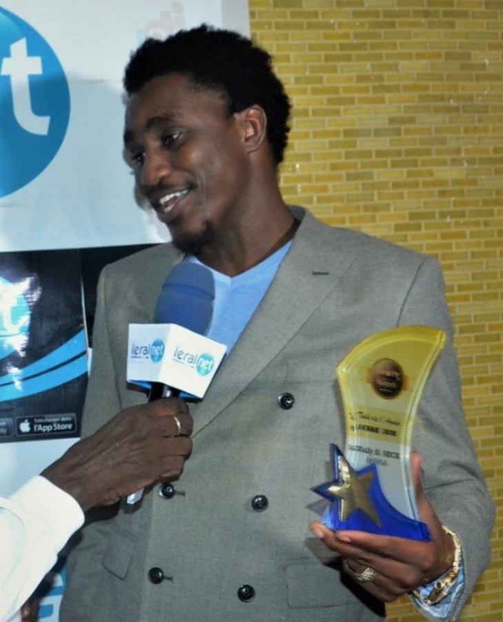 Pourquoi Wally Seck a pleuré devant Thione Seck et Baba Hamdy…