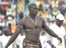 Malick Niang vainqueur du Claf: "Je laisse les belles chorégraphies aux autres lutteurs, à moi les trophées"