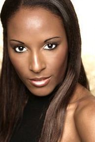 FATOU G : "POUR MOI, LE MANNEQUINAT EST UNE SORTE DE THÉRAPIE"