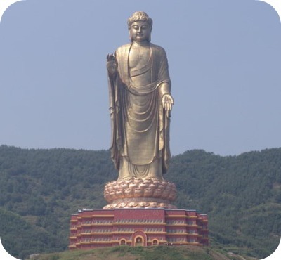 1. Bouddha du Temple du Printemps (Henan, Chine) 128m.