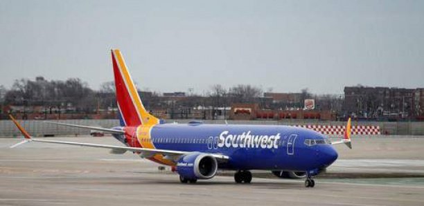 Un Boeing 737 MAX atterrit d'urgence à Orlando