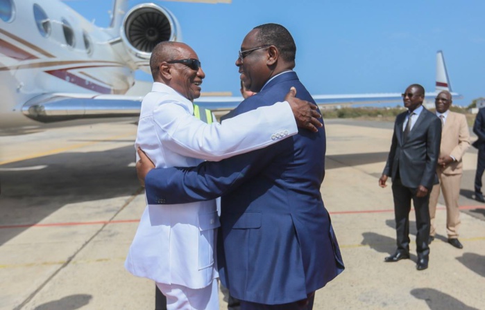 Photos : Alpha Condé à Dakar pour la prestation de serment de Macky Sall