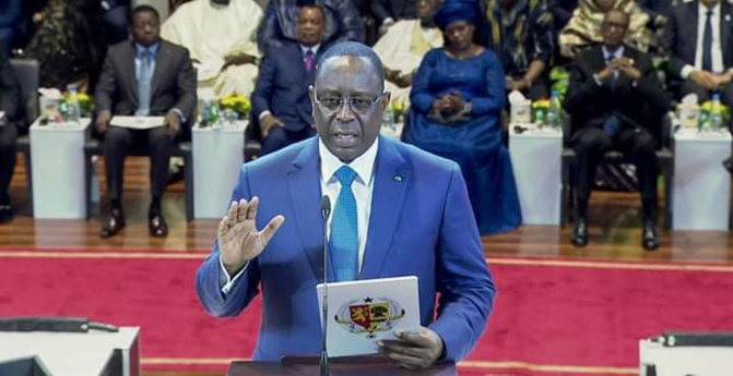 Macky Sall savonne l’administration : « Trop de lenteurs, trop de procédures et de formalités indues » Macky Sall savonne l’administration : « Trop de lenteurs, trop de procédures et de formalités indues »