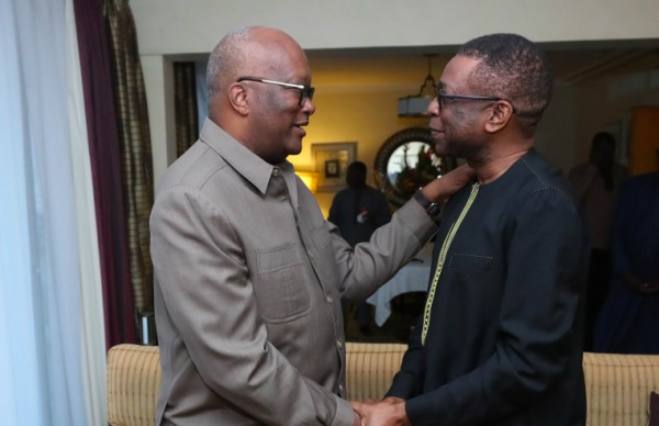 Le chef de l’Etat du Burkina Faso: « J’ai rencontré Youssou Ndour pour le remercier » Le chef de l’Etat du Burkina Faso: « J’ai rencontré Youssou Ndour pour le remercier »
