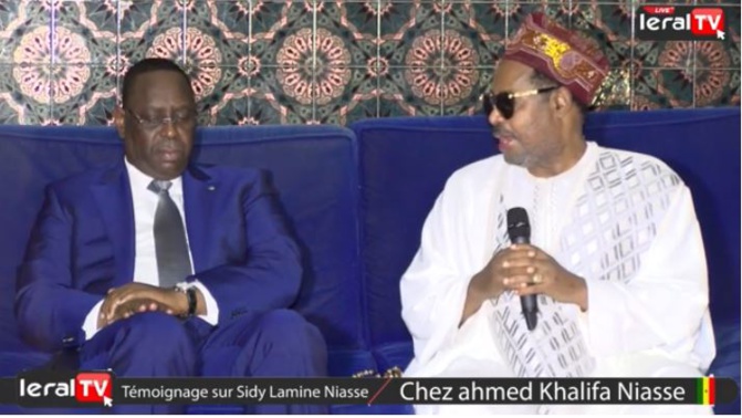 Ahmed Khalifa Niasse préconise un pré-dialogue entre l'opposition et le camp présidentiel Ahmed Khalifa Niasse préconise un pré-dialogue entre l'opposition et le camp présidentiel