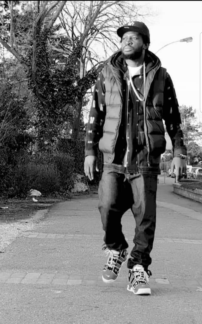 Photos : Feuz Galsen s'est mariée avec Books de Sen Kumpa, regardez Photos : Feuz Galsen s'est mariée avec Books de Sen Kumpa, regardez