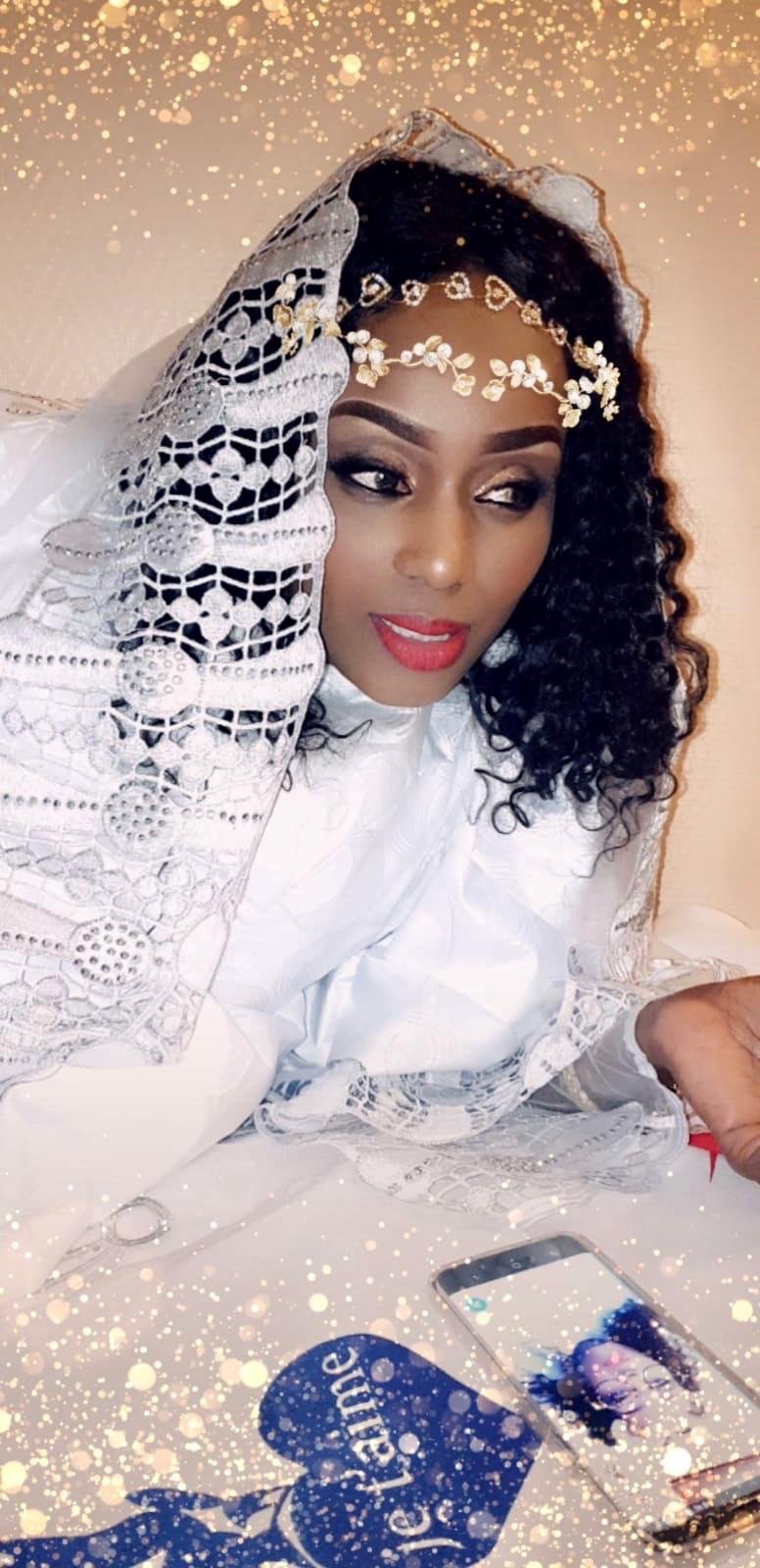  Photos : Books de Sen Kumpa, voici le mari de Feuz Galsen 
