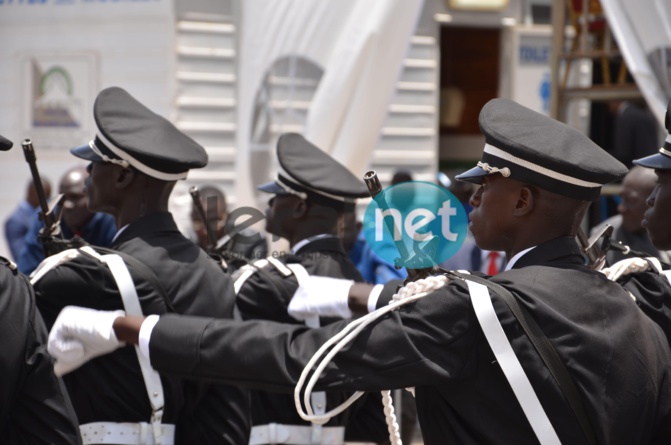 Des images du défilé militaire et paramilitaire du 4 avril 2019