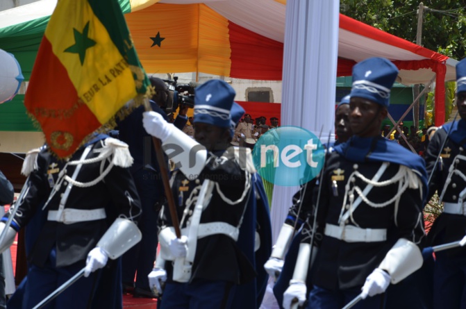 Des images du défilé militaire et paramilitaire du 4 avril 2019
