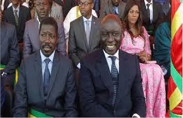 Talla Sylla sur l’écharpe arborée par Idrissa Seck lors du défilé: «Il me donne raison » Talla Sylla sur l’écharpe arborée par Idrissa Seck lors du défilé: «Il me donne raison »