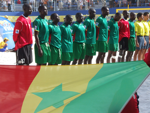 Insolite-Beach soccer : Le « Y’en a marre » à la place du drapeau national