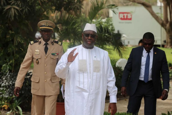 Remaniement: Macky Sall ignore les transhumants