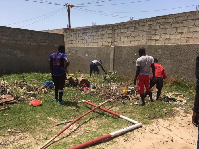 TrashChallenge : Village de guerre nettoie de fond en comble le lycée de Thiaroye