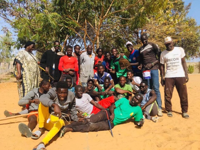 TrashChallenge : Village de guerre nettoie de fond en comble le lycée de Thiaroye