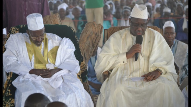 Le président Sall réaffirme sa volonté de moderniser le site du Dakaa Le président Sall réaffirme sa volonté de moderniser le site du Dakaa