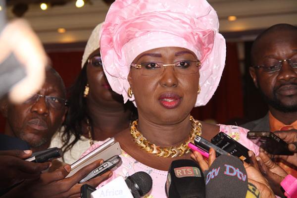 Maïmouna Ndoye Seck sur la destitution des ministres de la Médina : « Nous n’avons rien à reprocher au Président Macky Sall » Maïmouna Ndoye Seck sur la destitution des ministres de la Médina : « Nous n’avons rien à reprocher au Président Macky Sall »