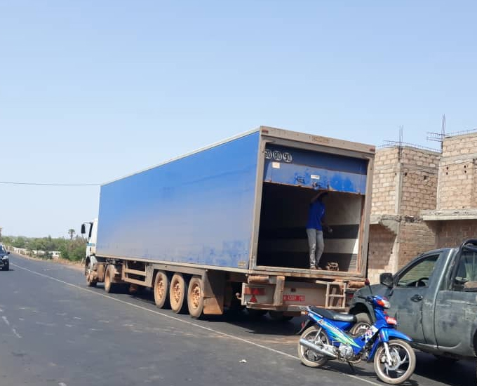 Gouloumbou : Près d’une tonne de chanvre indien saisie par la Douane (images) Gouloumbou : Près d’une tonne de chanvre indien saisie par la Douane (images)