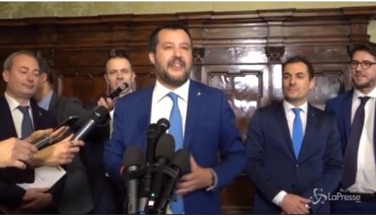 oliciers: La violente réaction du ministre Matteo Salvini