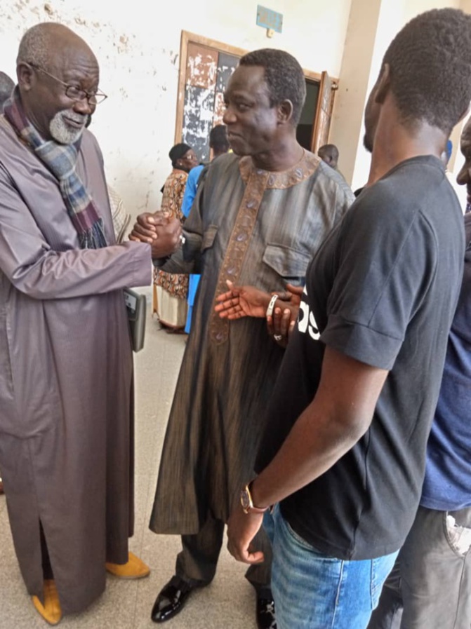 Faux billets : comme annoncé, le procès de Thione Seck renvoyé au 9 mai