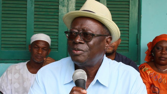 Suppression du poste de Premier ministre : « Macky Sall engage sa propre responsabilité », selon Robert Sagna Suppression du poste de Premier ministre : « Macky Sall engage sa propre responsabilité », selon Robert Sagna