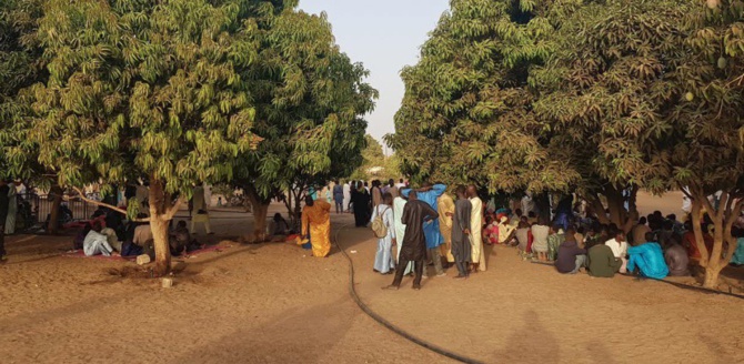PHOTOS - Les Thiantacônes se recueillent là où Cheikh Béthio voulait être inhumé