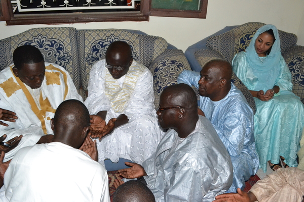 (Photos- Vidéos) Magal de Darou Salam : Idrissa Seck et Lena Sène reçoivent des prières à Touba