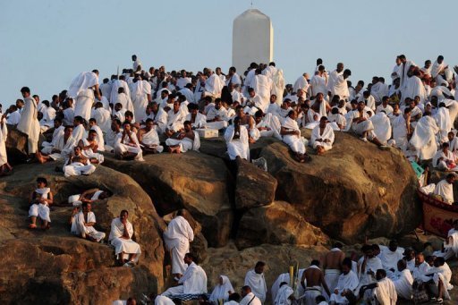 [Vidéo] DIRECT HADJJ 2011: les fidèles se rassemblent sur le Mont Arafat, moment fort du pèlerinage