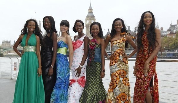 Photo : Les candidates africaines à l'éléection Miss Monde Notez  Lundi 7 Novembre 2011 - 09:45 De gauche à droite, Miss Afrique du Sud, Bokang Montjane, Miss Zimbabwe Malaika Mushandu, Miss Namibie Luzaan Van Wyk, Miss Sierra Leone Swadu Beckley, Mi