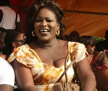 Ngoné Ndiaye Gueweul jette des fleurs à son ex : « Pipo est un homme bien »