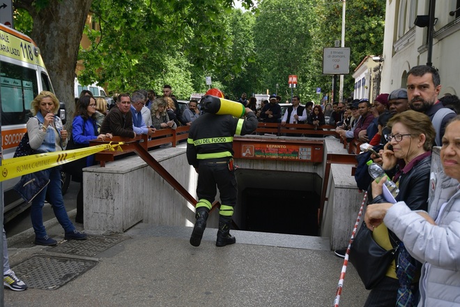 Sénégalaise tuée sous un métro à Rome : Retour en images sur les lieux du drame