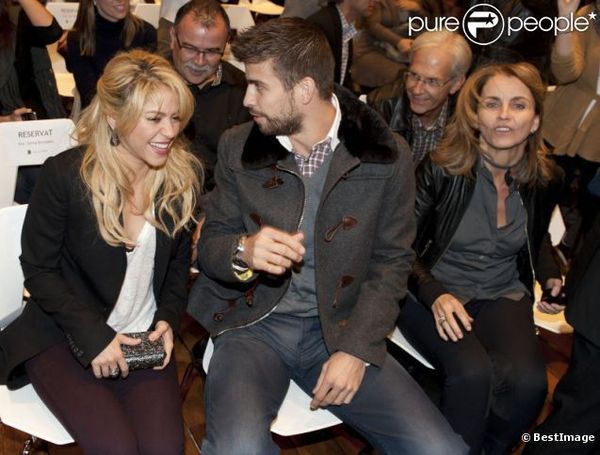 Shakira : Opération séduction avec la famille de son amoureux Gerard Piqué