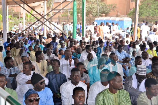 Les images de la prière de Korité à la Mosquée Massalikoul Jinane